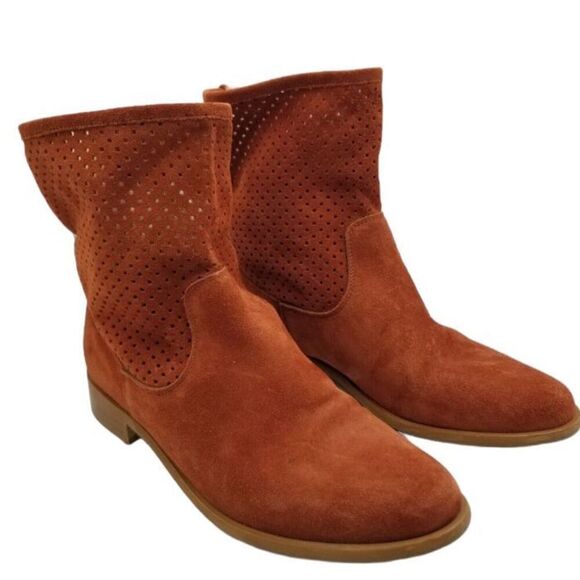 Sundance Magnolia Ankle Boots 38 - 7.5 Rust Suede Leather Perforated Booties - Picture 1 of 8